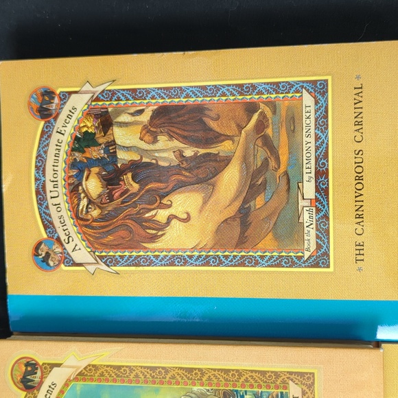 LOT OF 4 LEMONY SNICKET BOOKS 1 HARDBACK - Picture 3 of 10